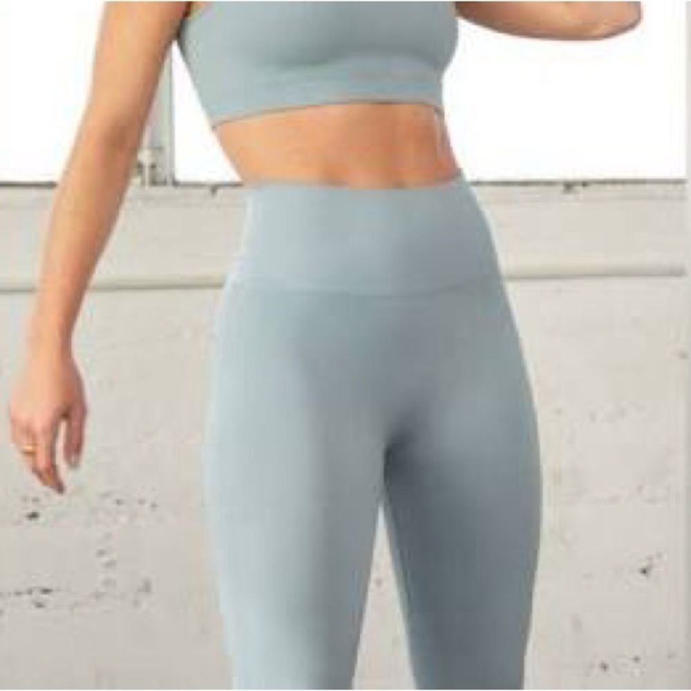 SET ACTIVE Sculptflex Seamless Ribbed Activewear Leggings in Mist Sz Medium